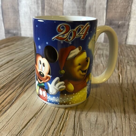 2004 Disney Christmas Coffee Mug - Picture 1 of 5